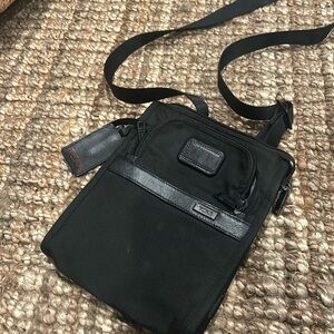 TUMI Alpha Pocket Bag Small
